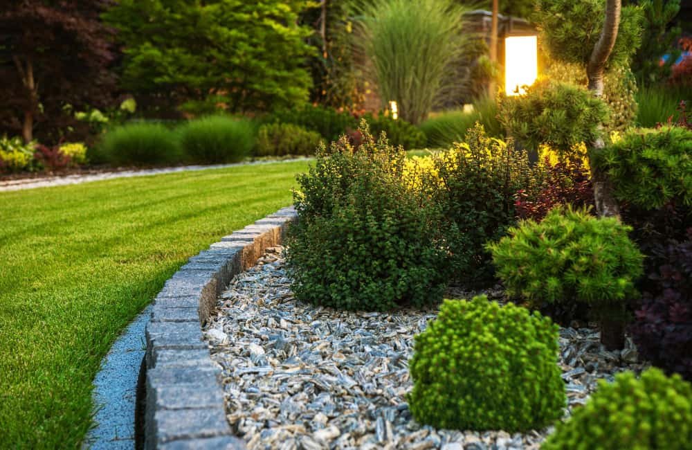 Parterre de fleurs de jardin paysagé par des professionnels